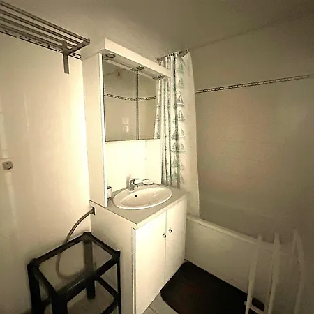 Apartment T2 Avec Loggia, Proche Plage, Avec Piscine - Fr-1-472-209 Sète